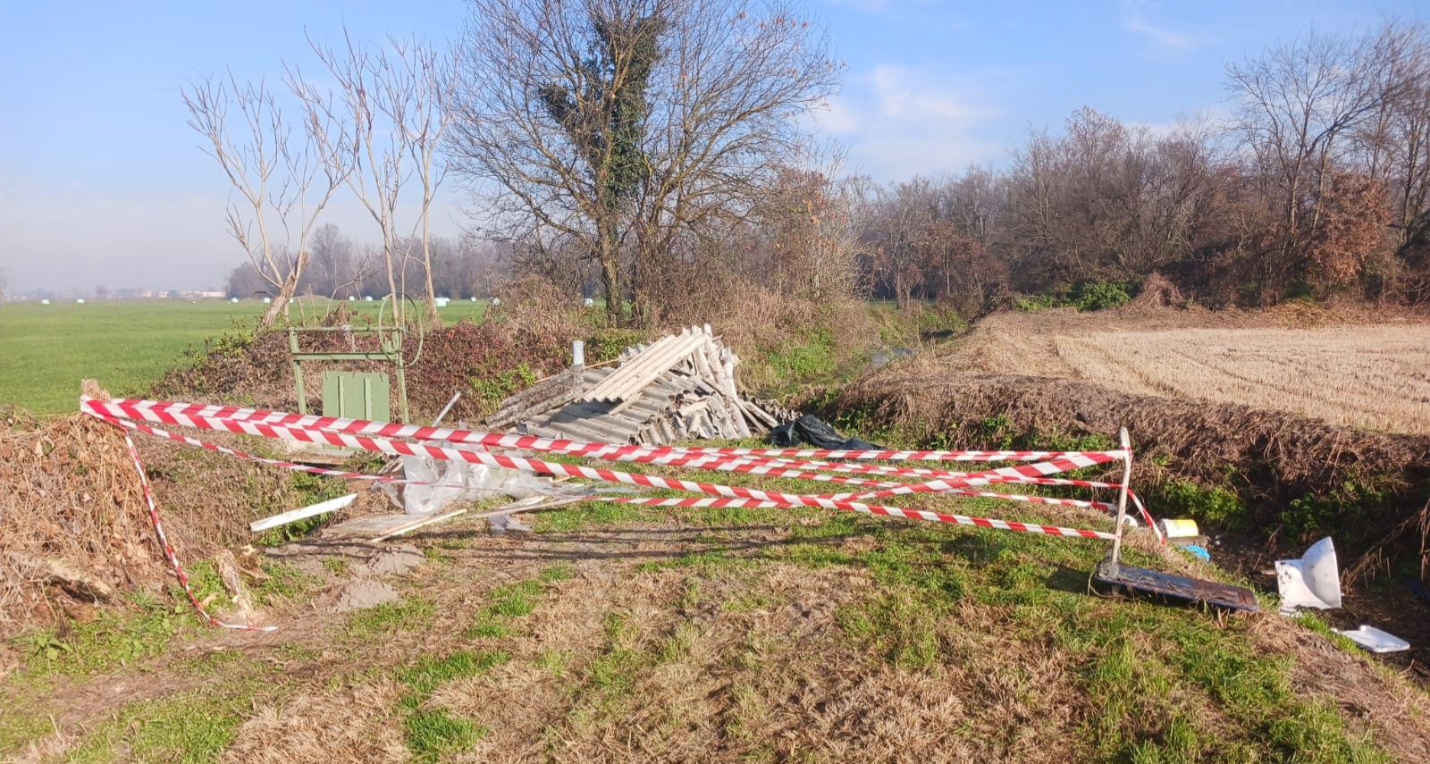 Ripulita dai rifiuti l’area vicina alla Ca’ di Biss